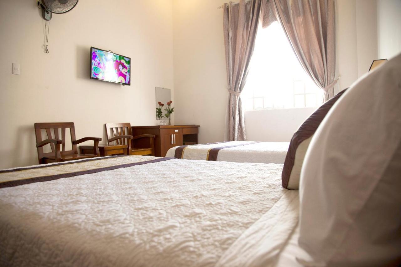 Hoang Thuy Sinh Hotel Дананг Экстерьер фото