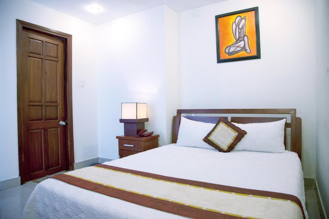 Hoang Thuy Sinh Hotel Дананг Экстерьер фото