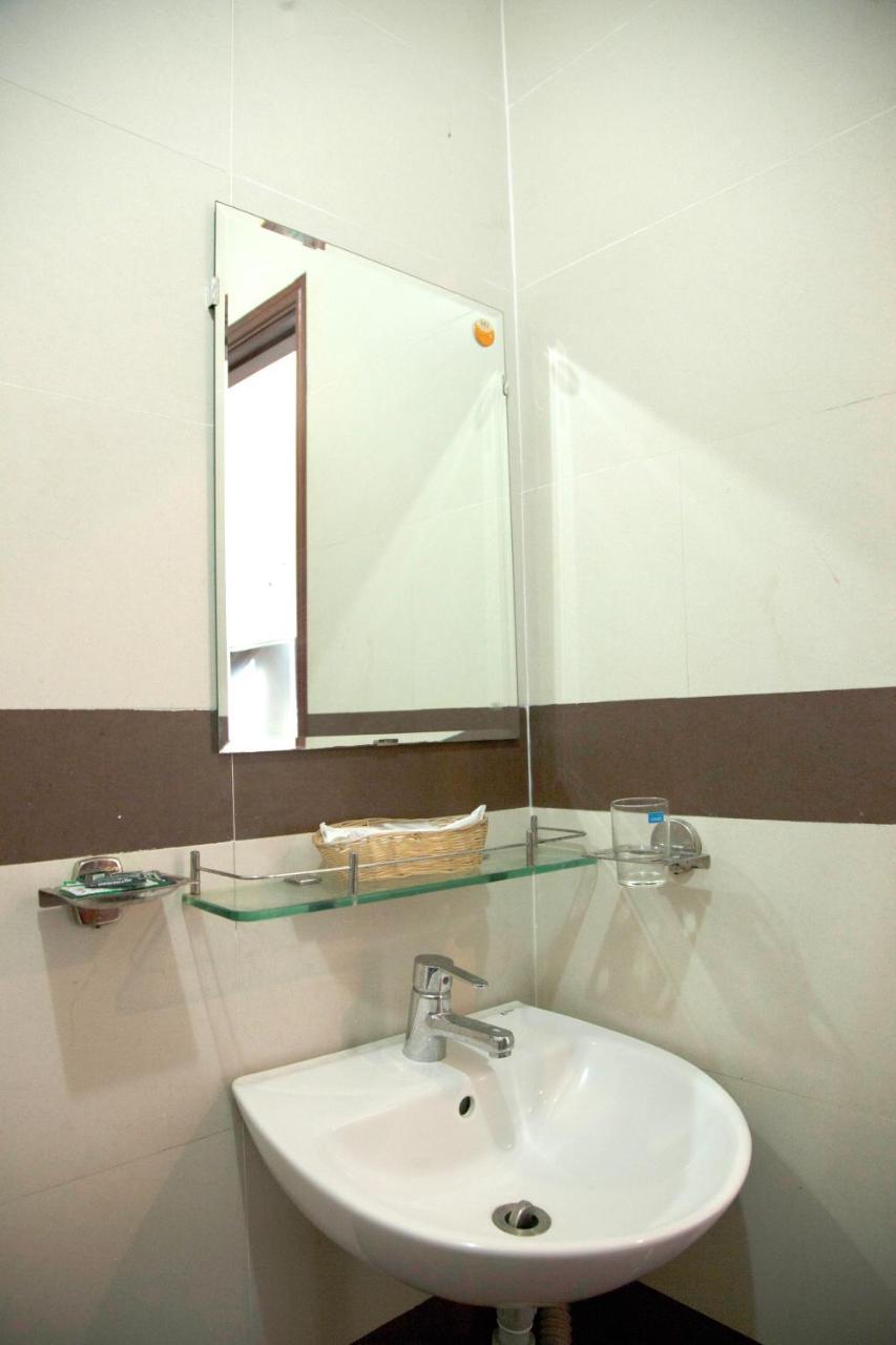 Hoang Thuy Sinh Hotel Дананг Экстерьер фото